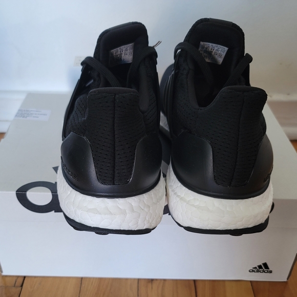 Adidas Ultraboost 1.0 DNA - Picture 3 of 4